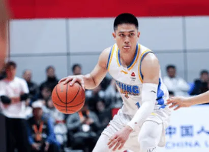 体育直播-陈盈骏全场出战17分钟，投篮5中0，罚球1中1得到1分3篮板2助