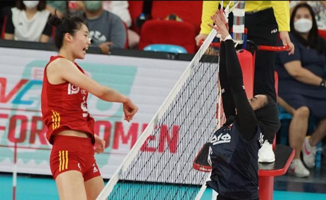 赛事比分-女排二队亚洲杯小组赛全胜 一传拦防仍需准备充足