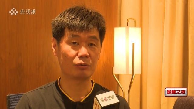 体育社区-李霄鹏：队员到国家队就变样 挣这钱就得承受压力