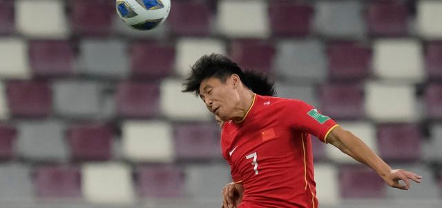 【聚焦】国足进攻端苍白无力 无奈中看到一丝希望